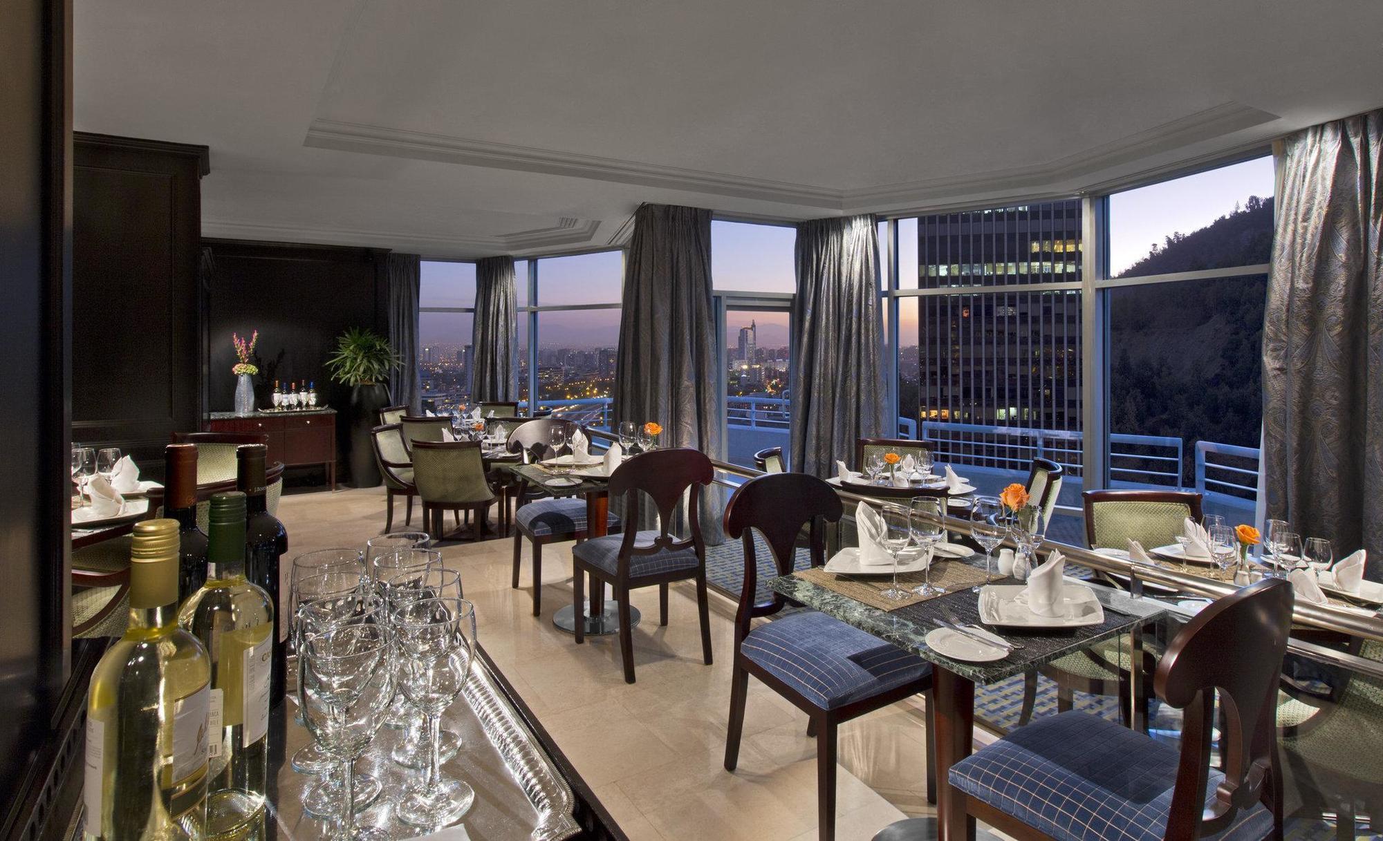 San Cristobal Tower - A Luxury Collection Hotel سانتياغو المظهر الخارجي الصورة